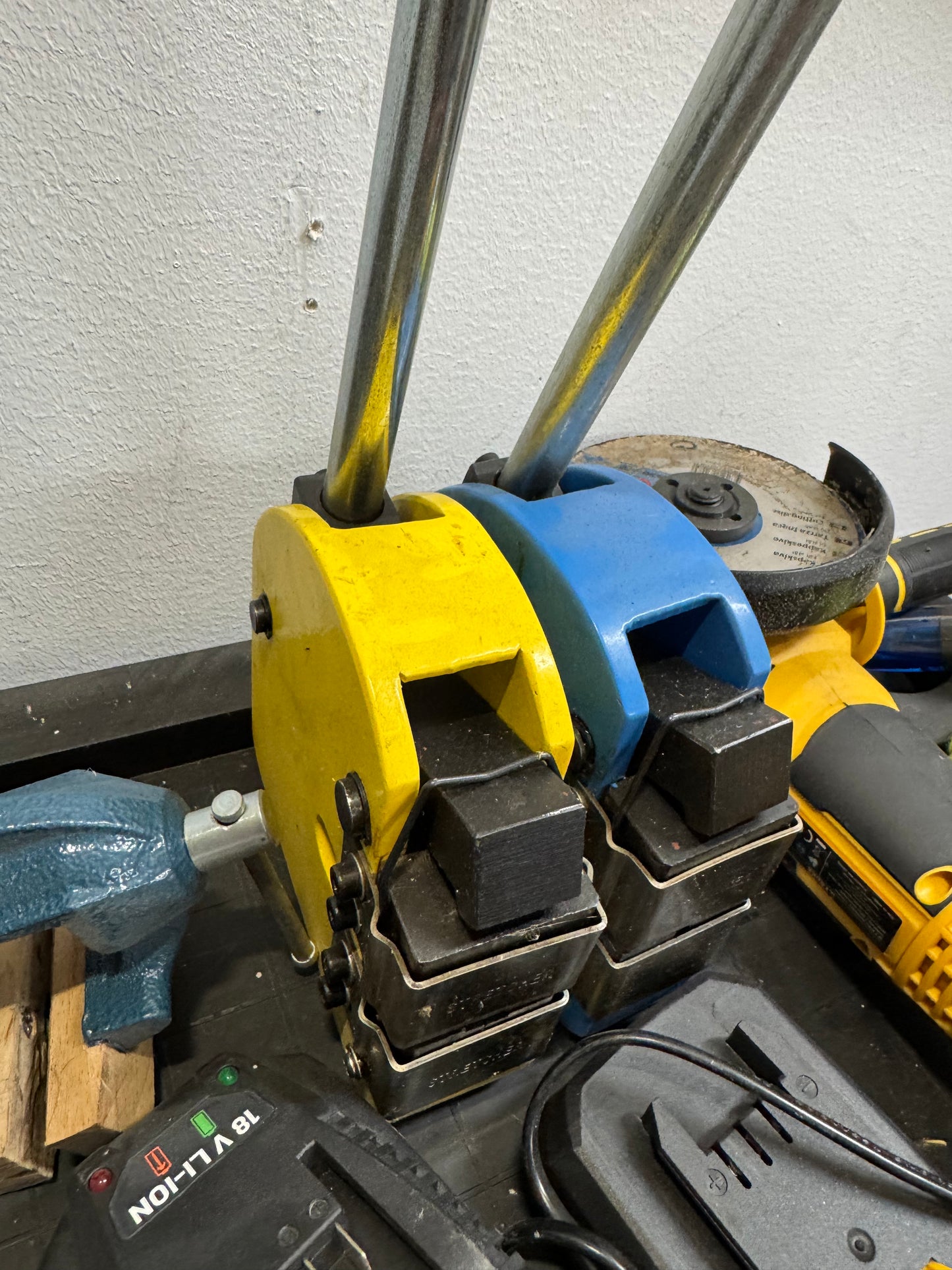 Säljer smyckesverktyg och utrustning pga. flytt