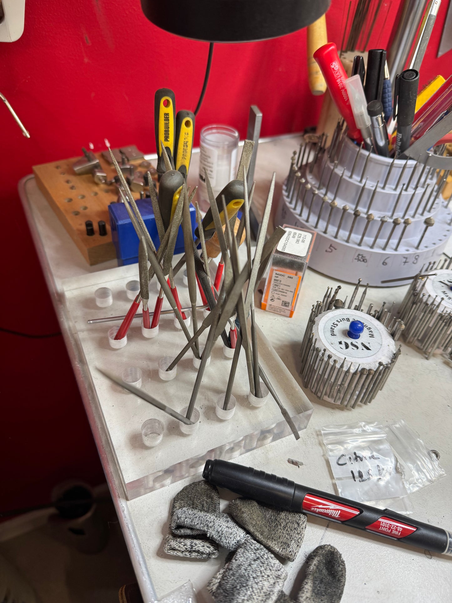 Säljer smyckesverktyg och utrustning pga. flytt