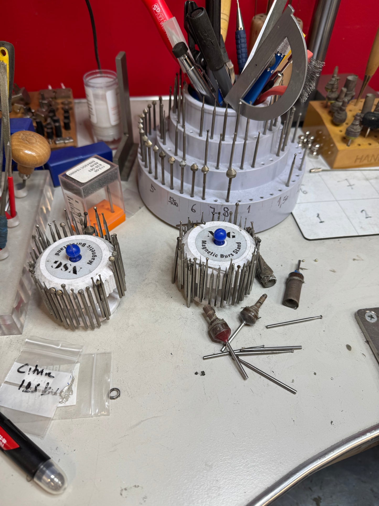 Säljer smyckesverktyg och utrustning pga. flytt