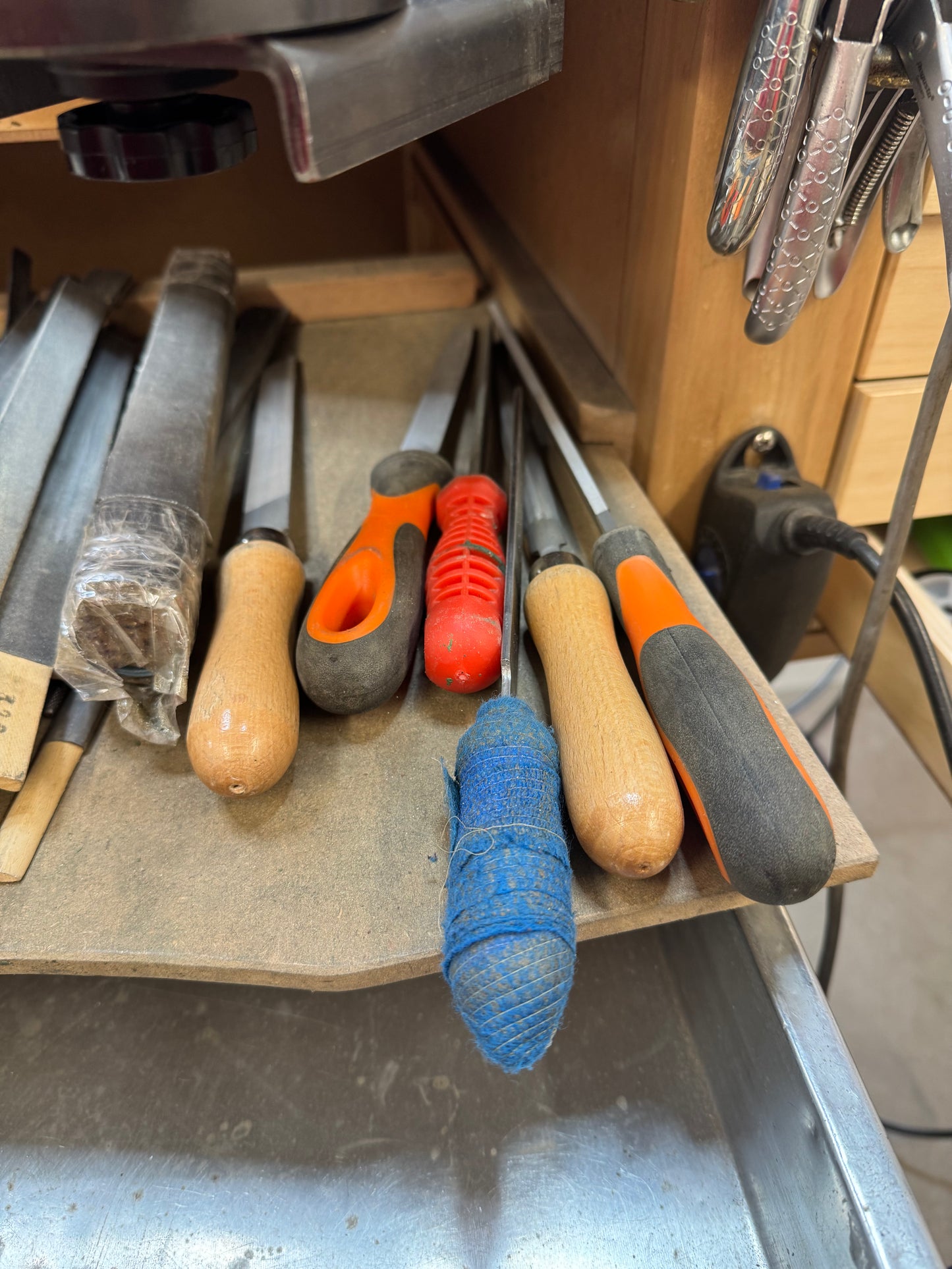 Säljer smyckesverktyg och utrustning pga. flytt