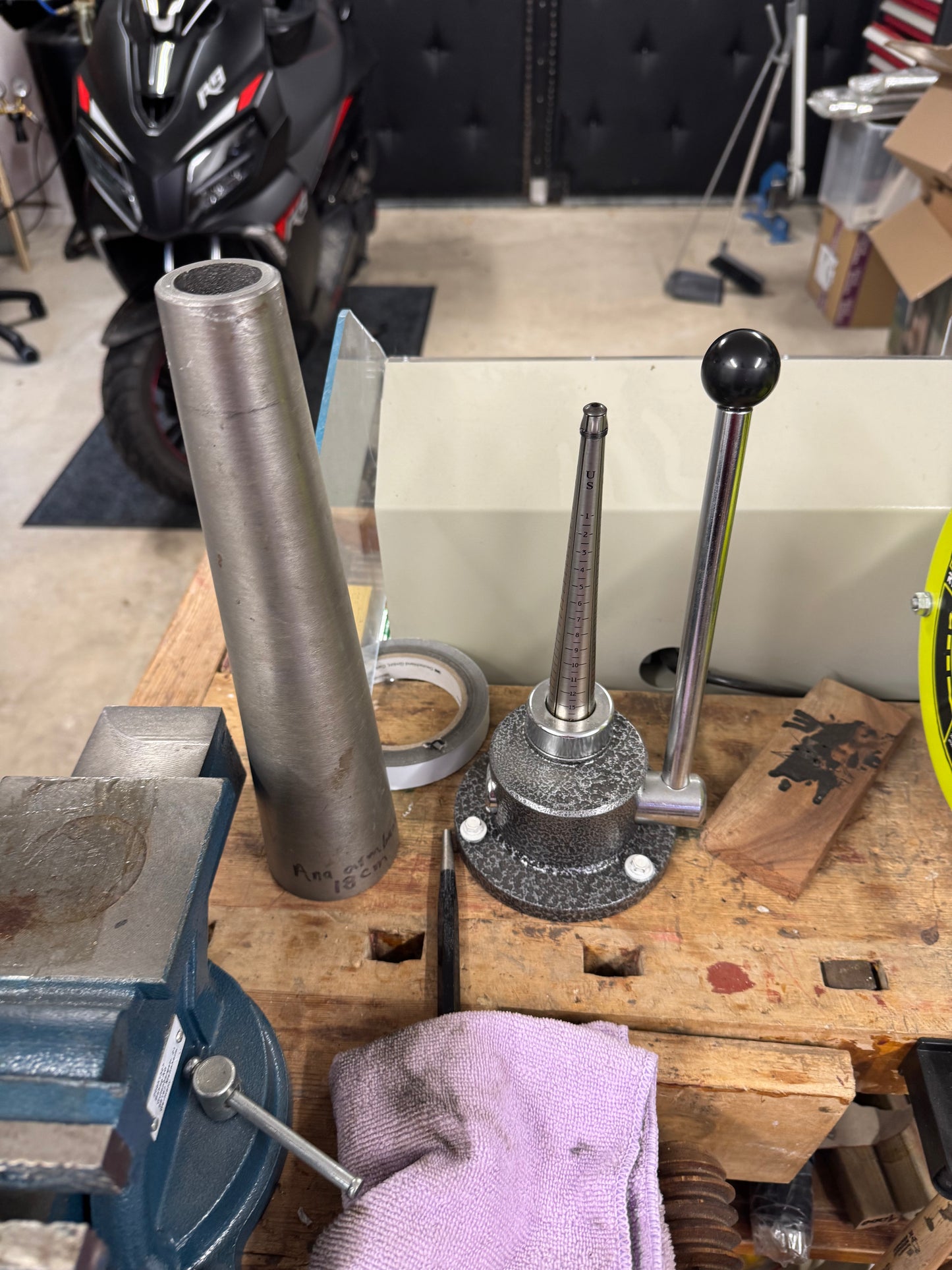 Säljer smyckesverktyg och utrustning pga. flytt