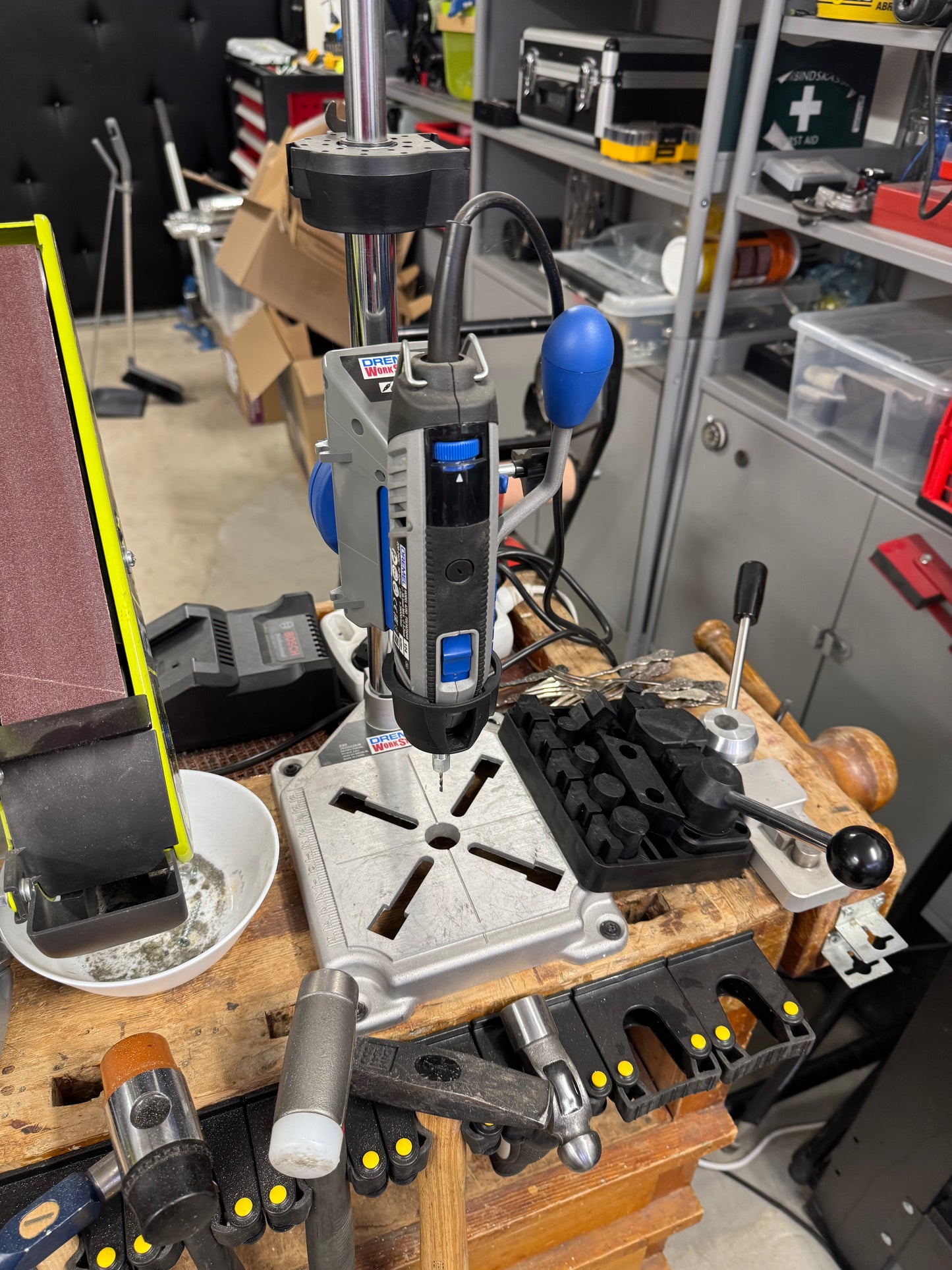 Säljer smyckesverktyg och utrustning pga. flytt