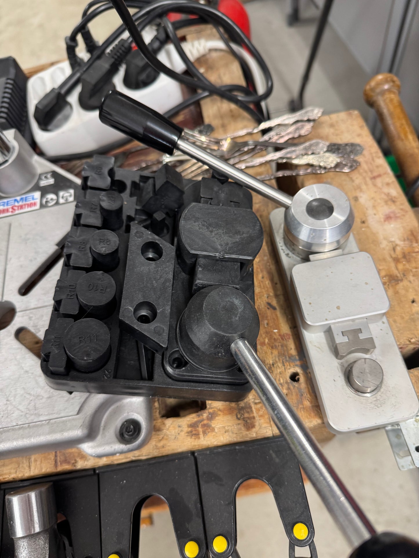 Säljer smyckesverktyg och utrustning pga. flytt