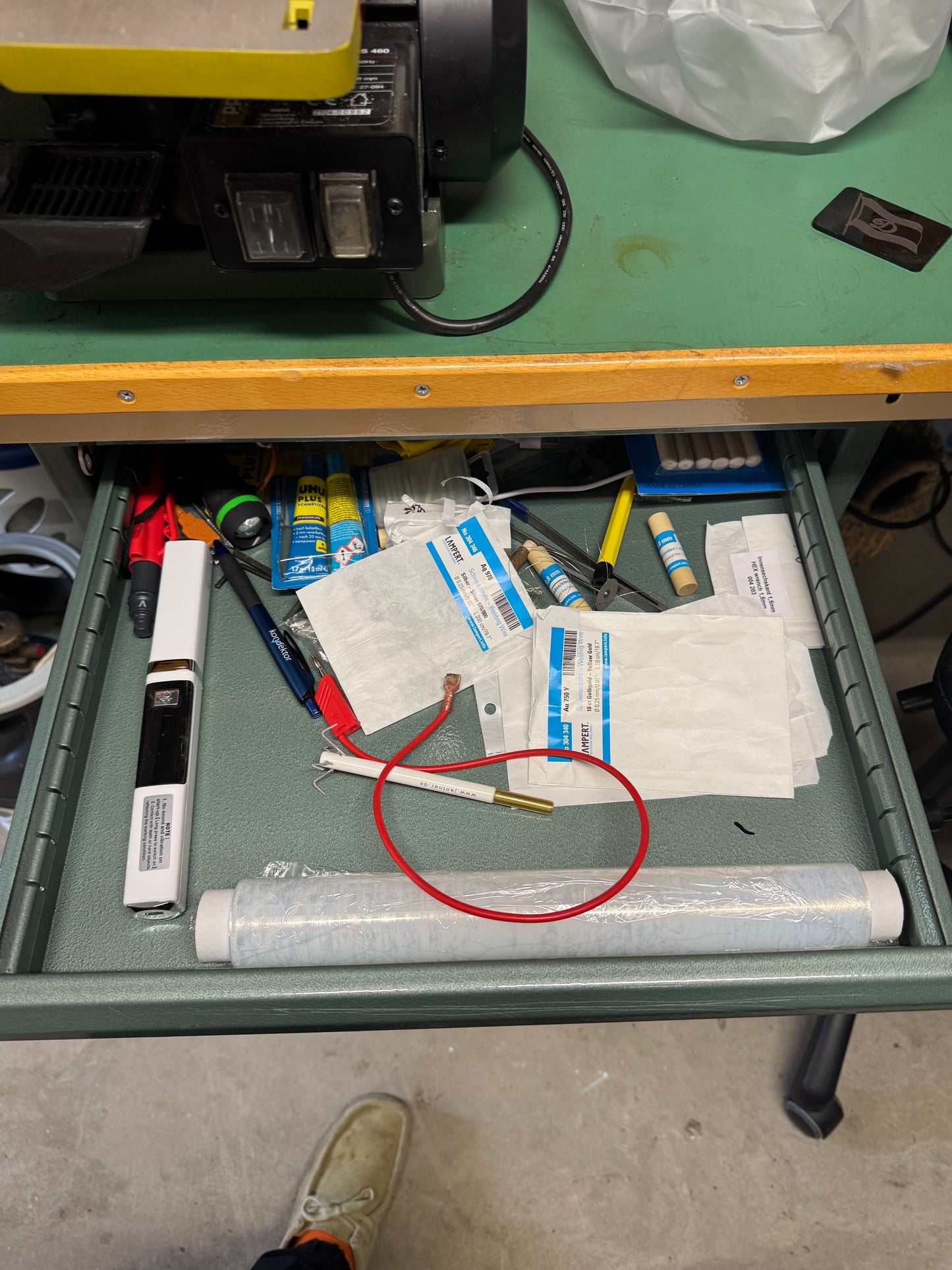 Säljer smyckesverktyg och utrustning pga. flytt