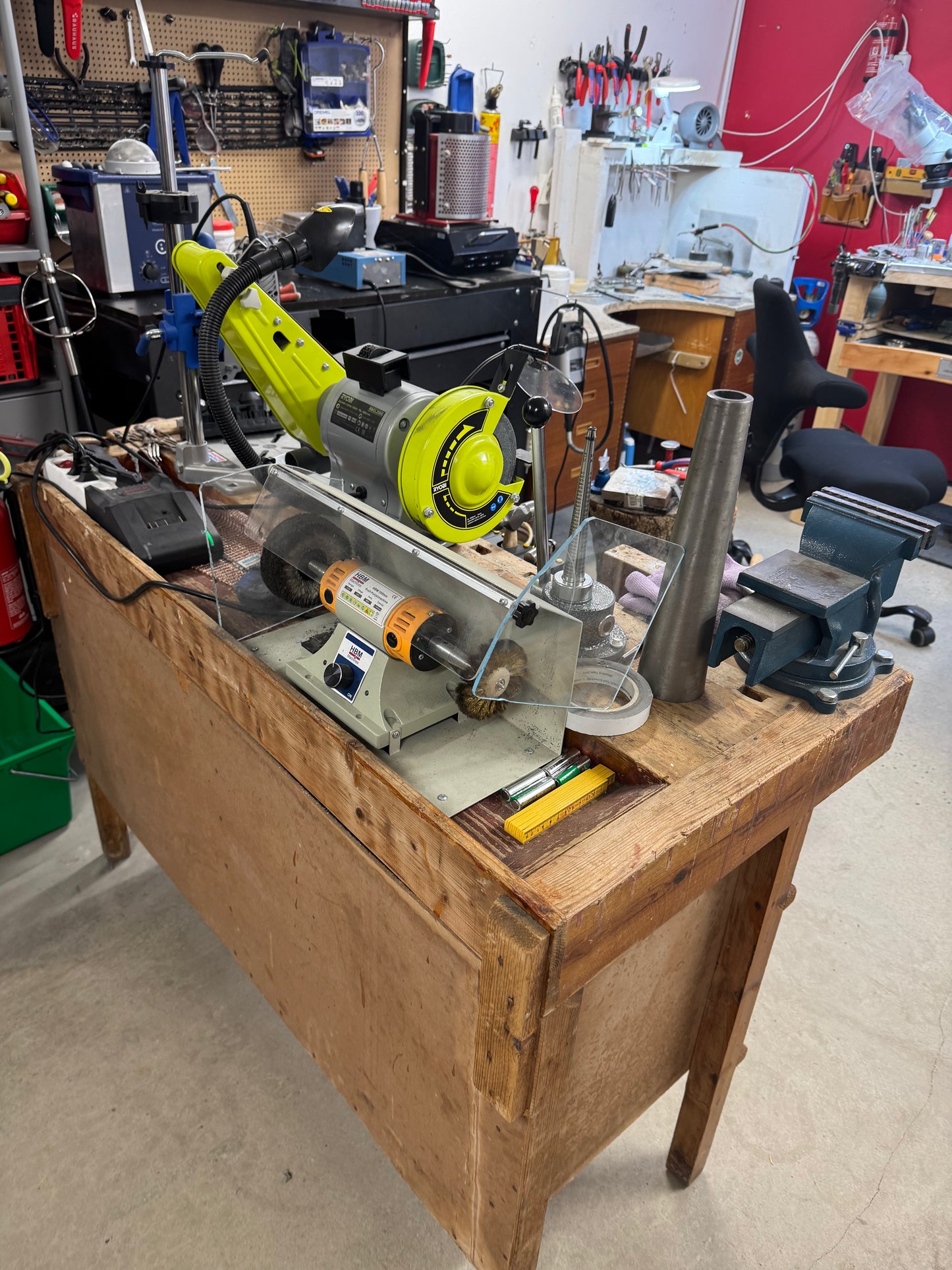 Säljer smyckesverktyg och utrustning pga. flytt