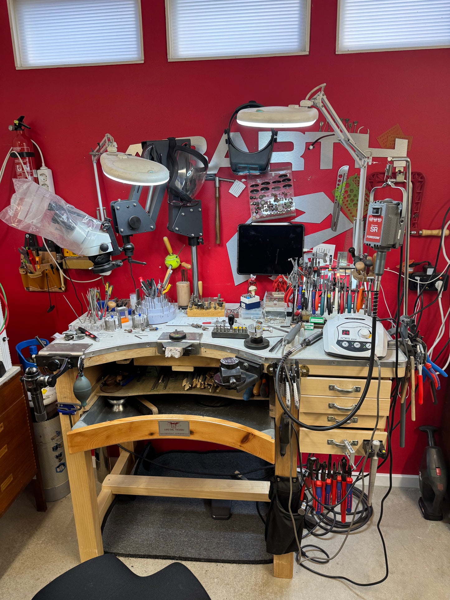 Säljer smyckesverktyg och utrustning pga. flytt